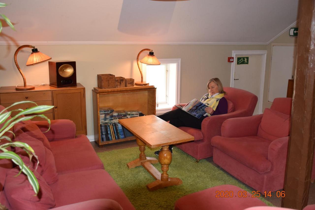 Stf Kapellskaer Hostel Graddo ภายนอก รูปภาพ